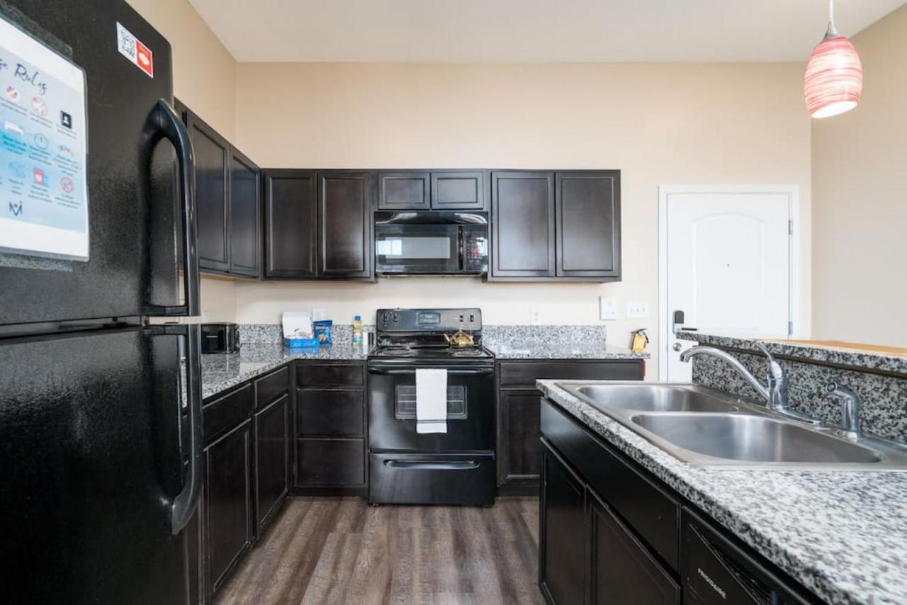 Private Bedroom Downtown Indy - Shared Ινδιανάπολη Εξωτερικό φωτογραφία