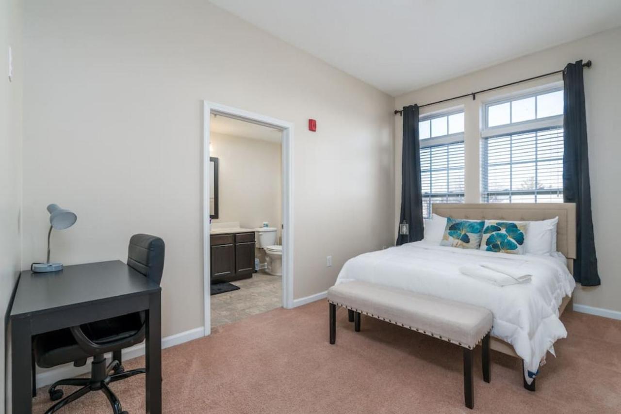 Private Bedroom Downtown Indy - Shared Ινδιανάπολη Εξωτερικό φωτογραφία